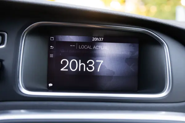 Volvo V40 1.6 D2 R-Design 31