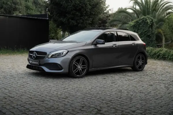 Mercedes-Benz A 180 d AMG Line 3
