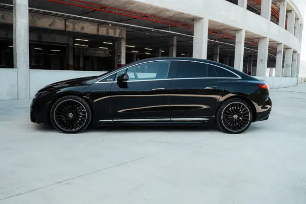 Mercedes-Benz EQE SUV 350+ AMG Line Premium 3