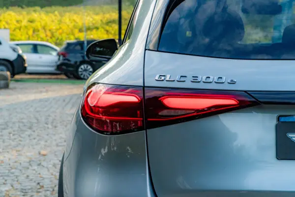 Mercedes-Benz GLC 300 e 4Matic 9G-TRONIC AMG Line Advanced 11