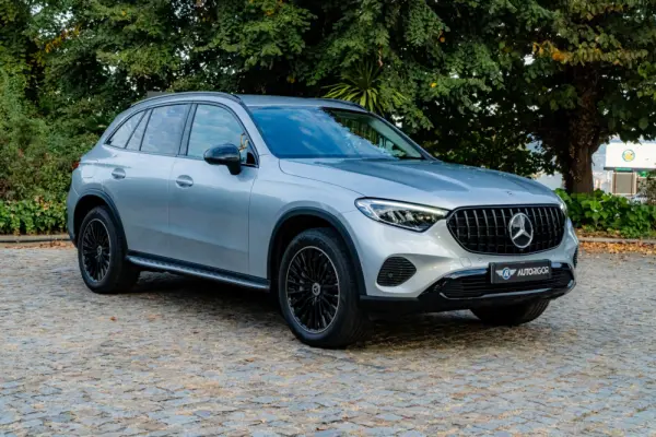 Mercedes-Benz GLC 300 e 4Matic 9G-TRONIC AMG Line Advanced 8