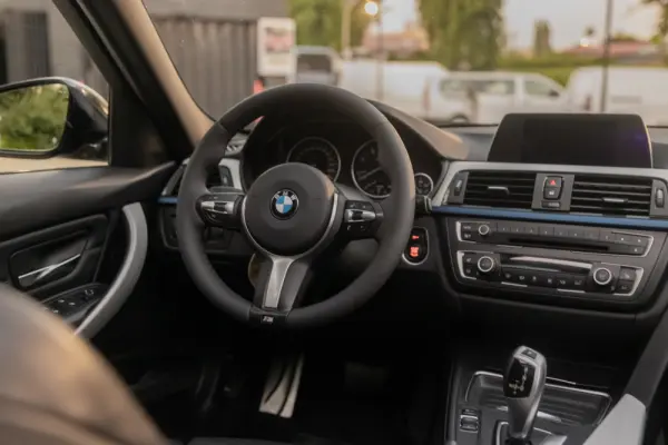 BMW 318 Touring Pack M 15