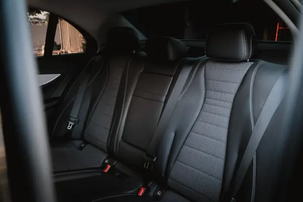 Mercedes-Benz E 300 41
