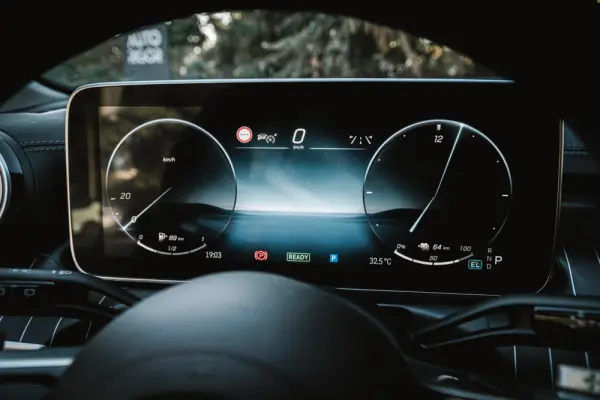 Mercedes-Benz C 300 e AMG Line 20