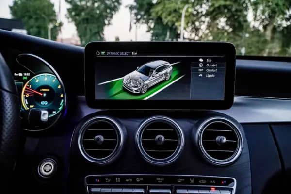Mercedes-Benz C 300 Outro 35