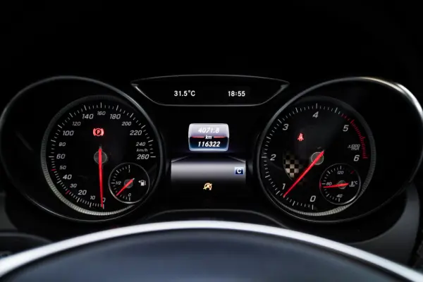 Mercedes-Benz A 180 d AMG Line 18