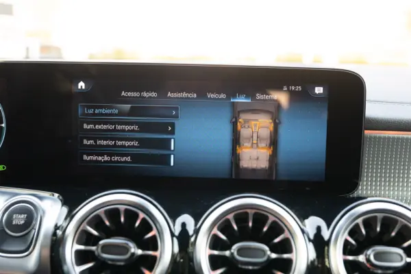 Mercedes-Benz EQB 300 4Matic AMG Line 44