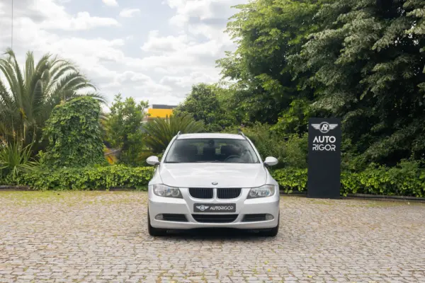 BMW 318 D Edition Sport 1