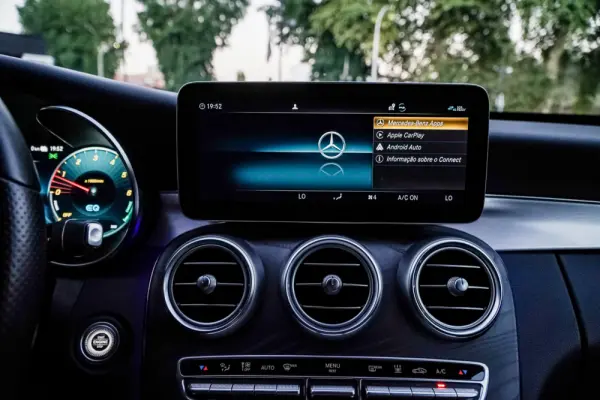 Mercedes-Benz C 300 Outro 34