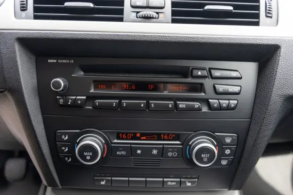 BMW 318 D Edition Sport 22