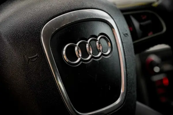 Audi A4 2.0 TDI 27