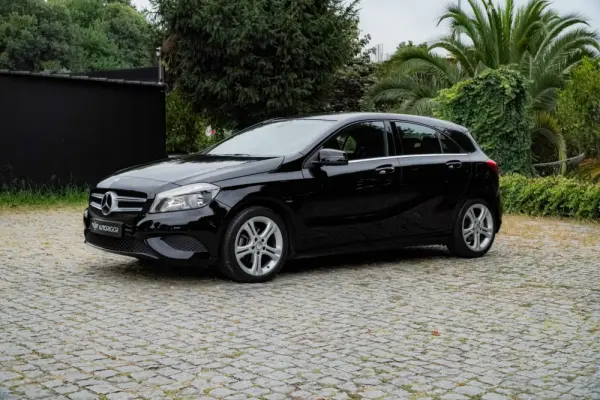 Mercedes-Benz A 160 d Urban 3