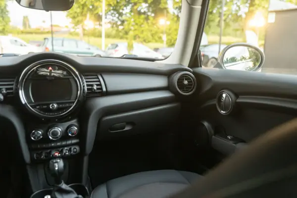 MINI 3 Portas One 15
