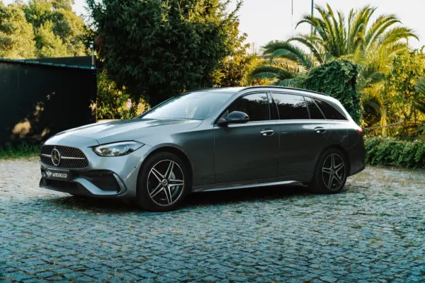 Mercedes-Benz C 300 e AMG Line 3