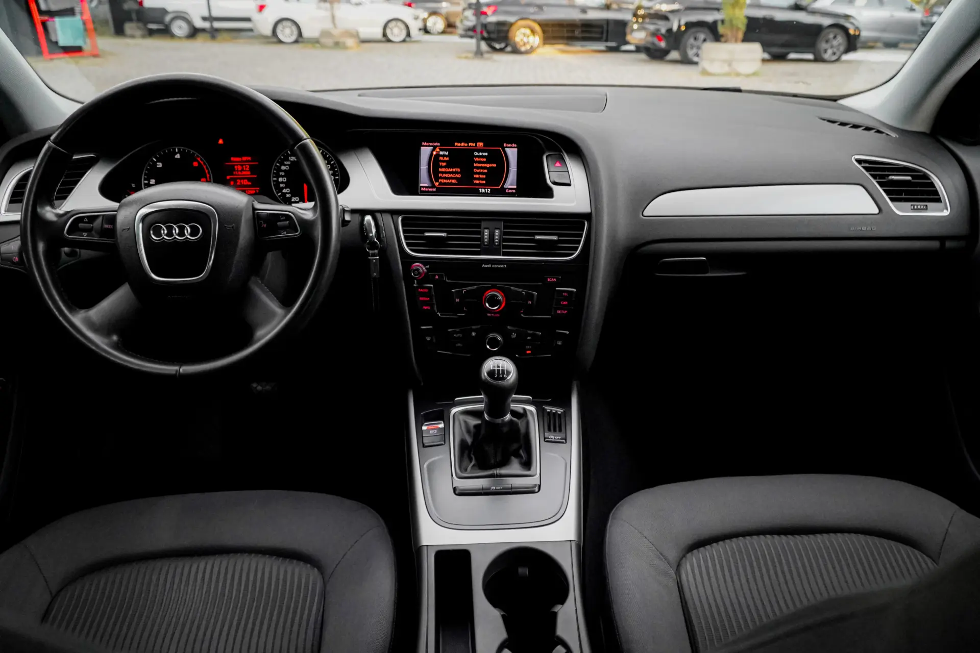 Audi A4 2.0 TDI 14