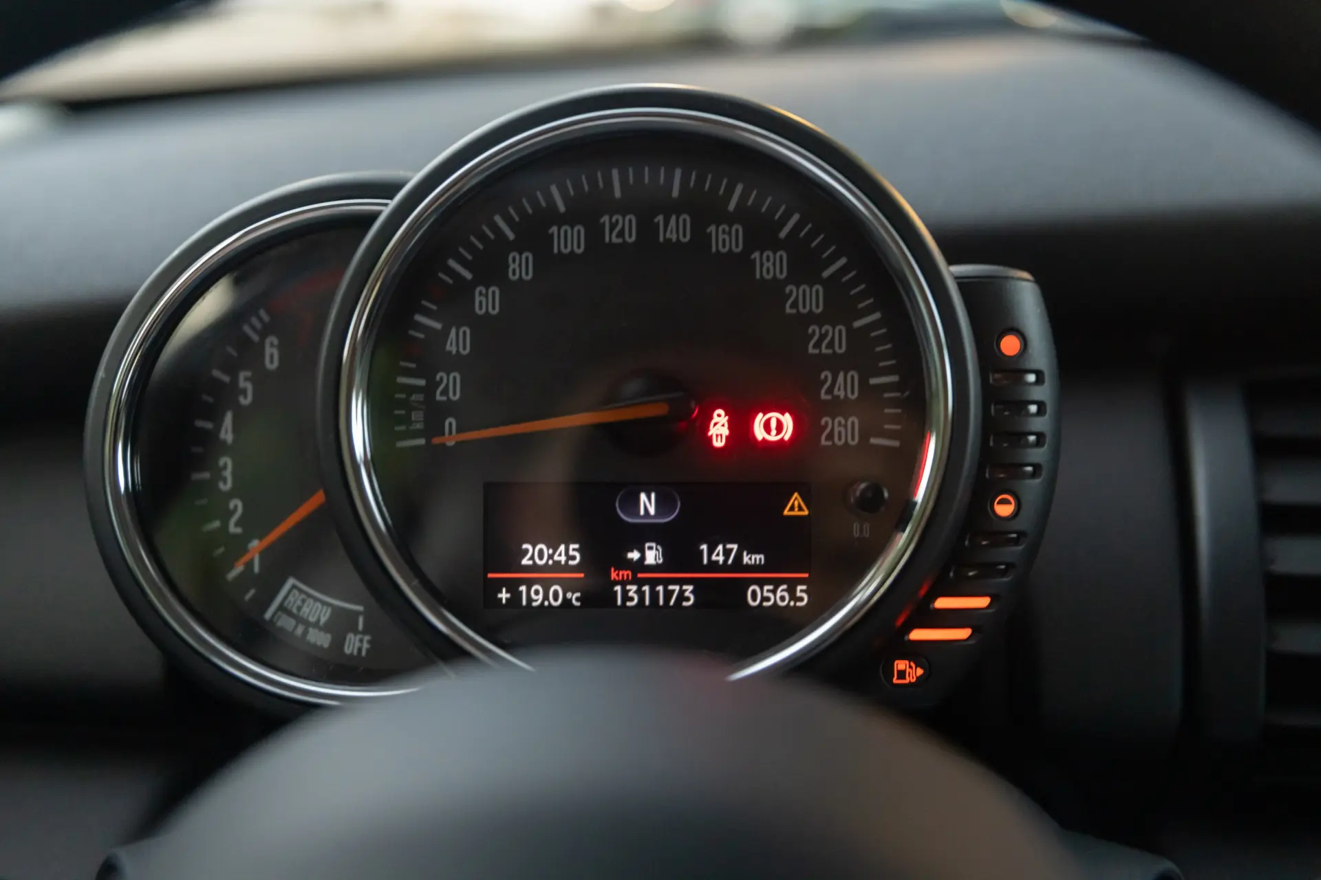 MINI 3 Portas One 16