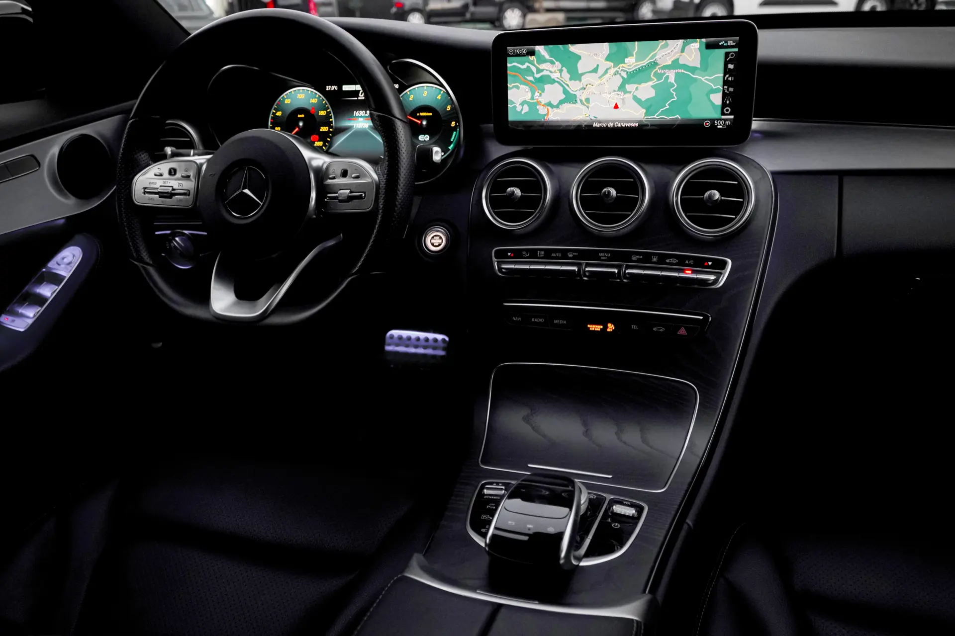 Mercedes-Benz C 300 Outro 16