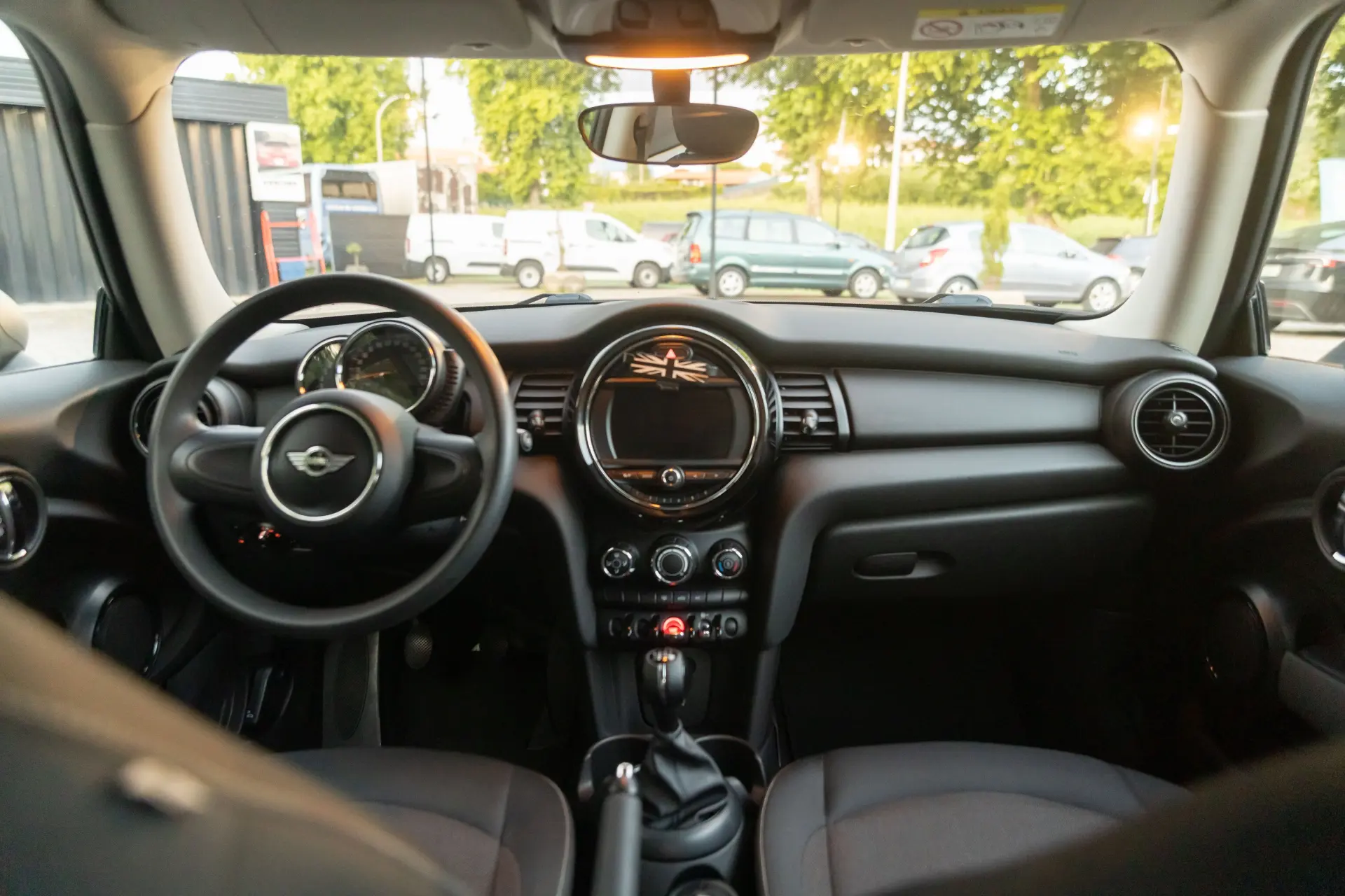 MINI 3 Portas One 13