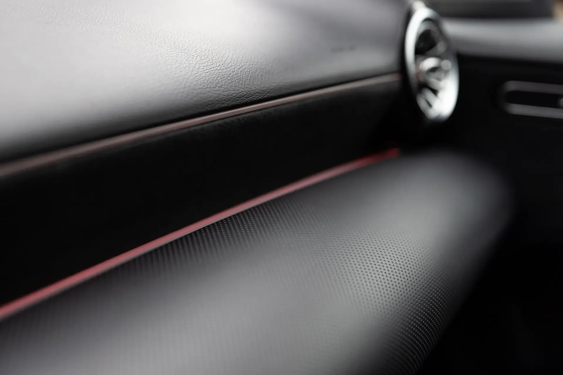 Mercedes-Benz A 180 d AMG Line Aut. 41