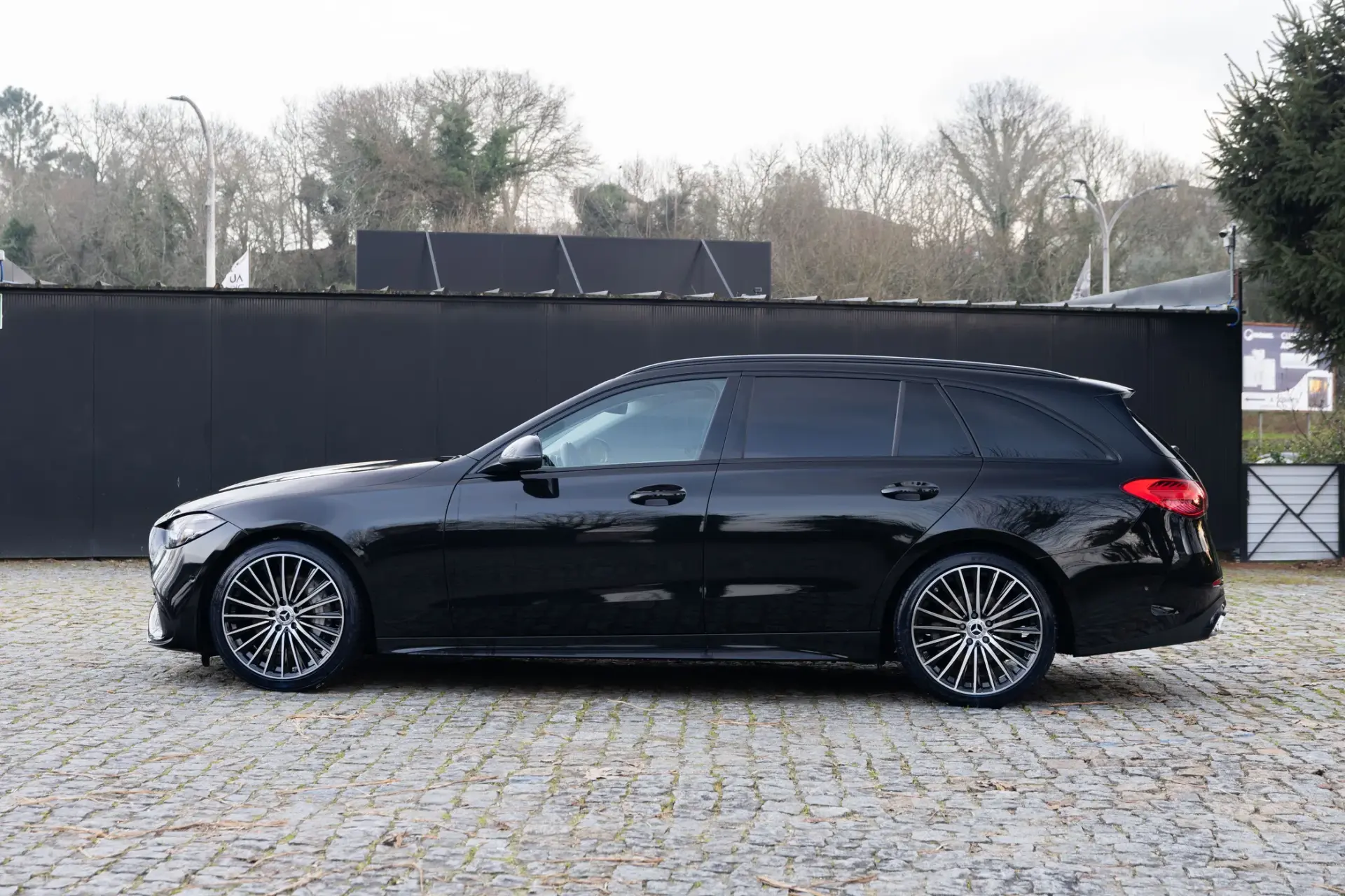 Mercedes-Benz C 220 d AMG Line 4