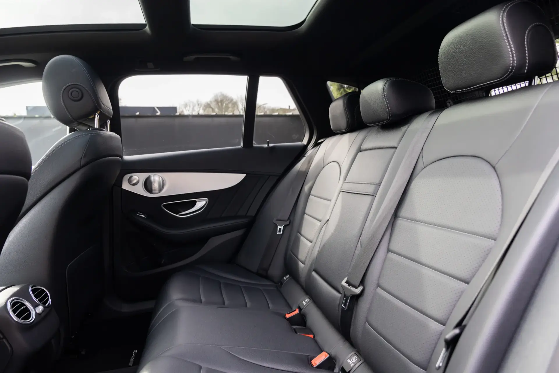 Mercedes-Benz C 220 BlueTEC AMG Line Aut. 56