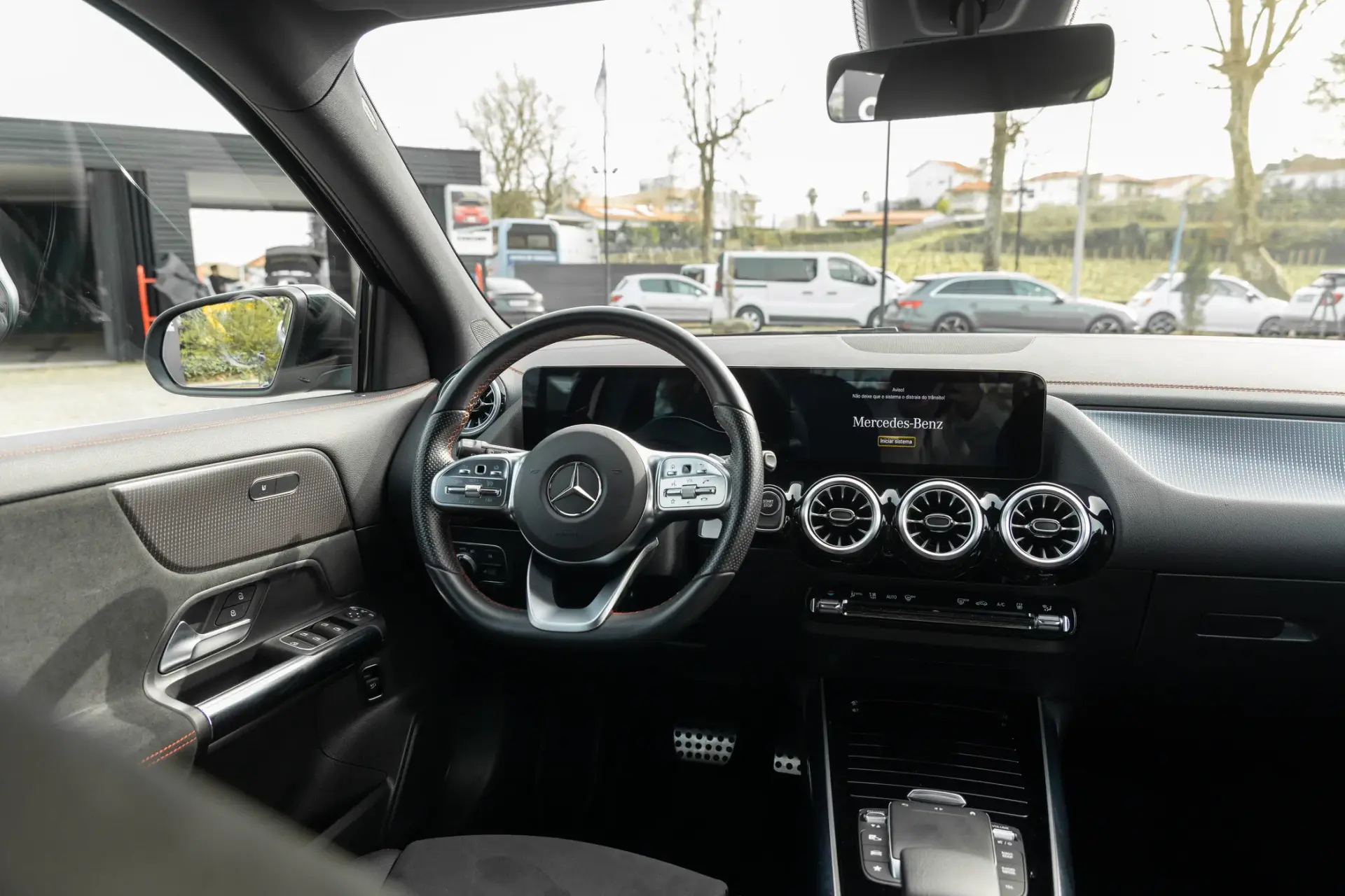 Mercedes-Benz EQA 250 AMG Line 14