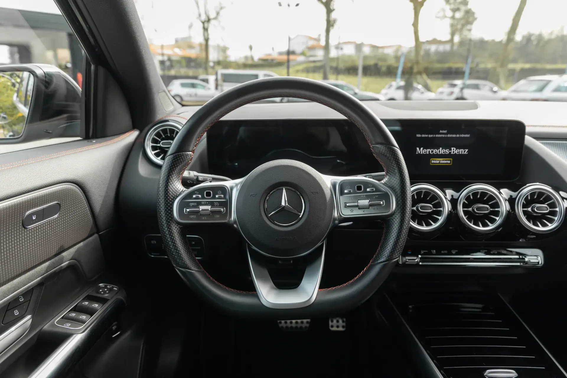 Mercedes-Benz EQA 250 AMG Line 17