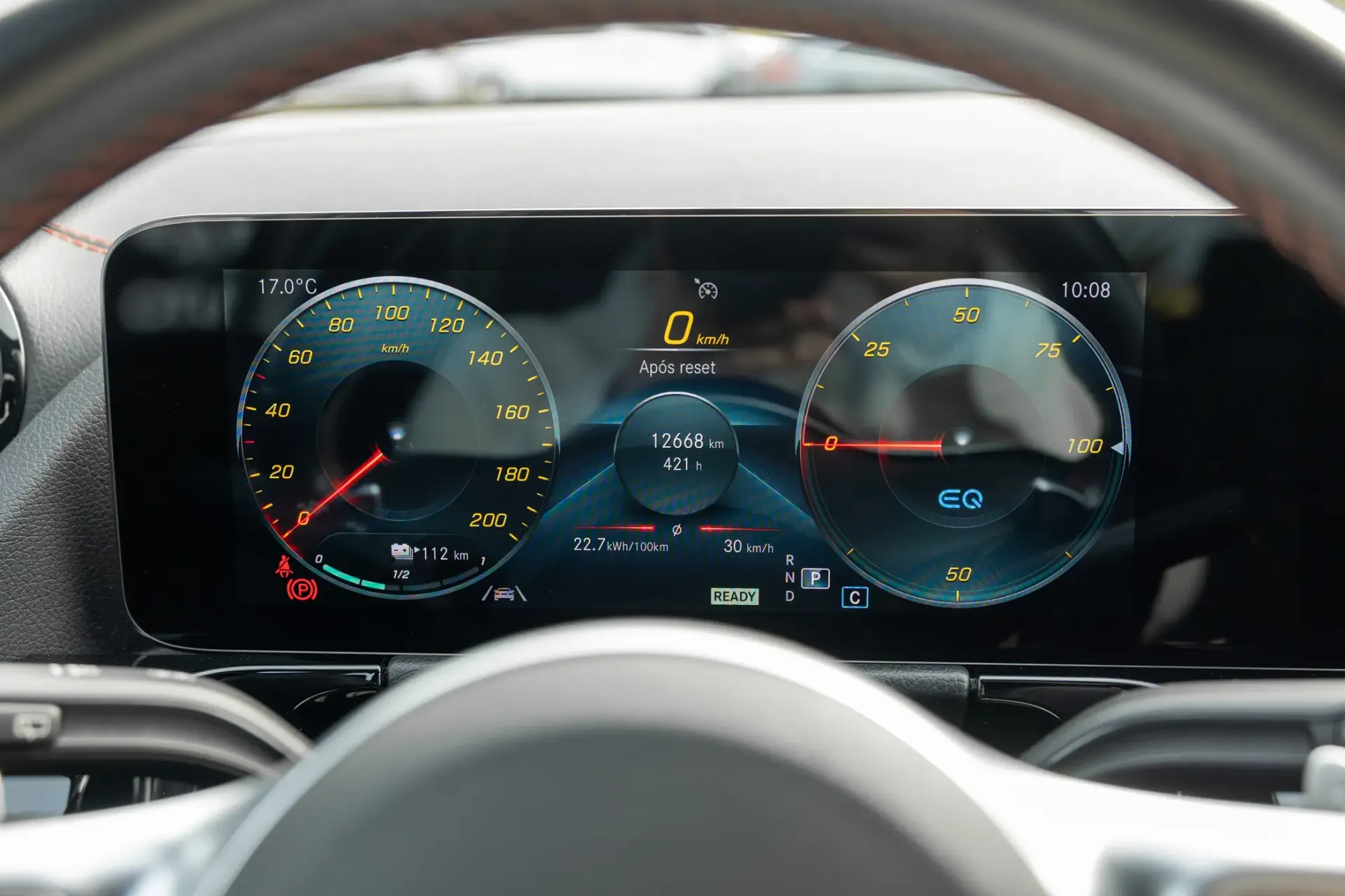 Mercedes-Benz EQA 250 AMG Line 19