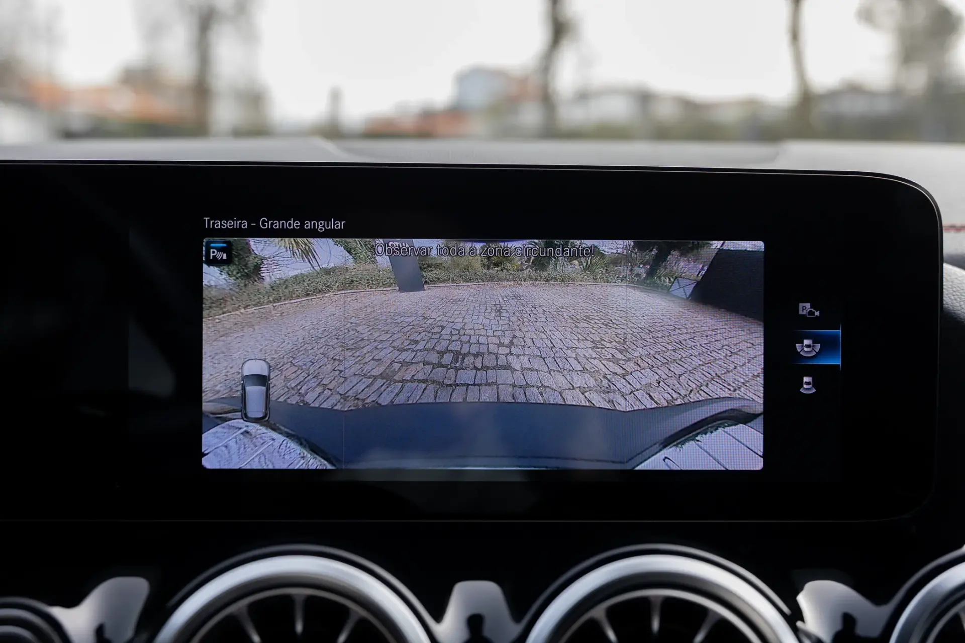 Mercedes-Benz EQA 250 AMG Line 24