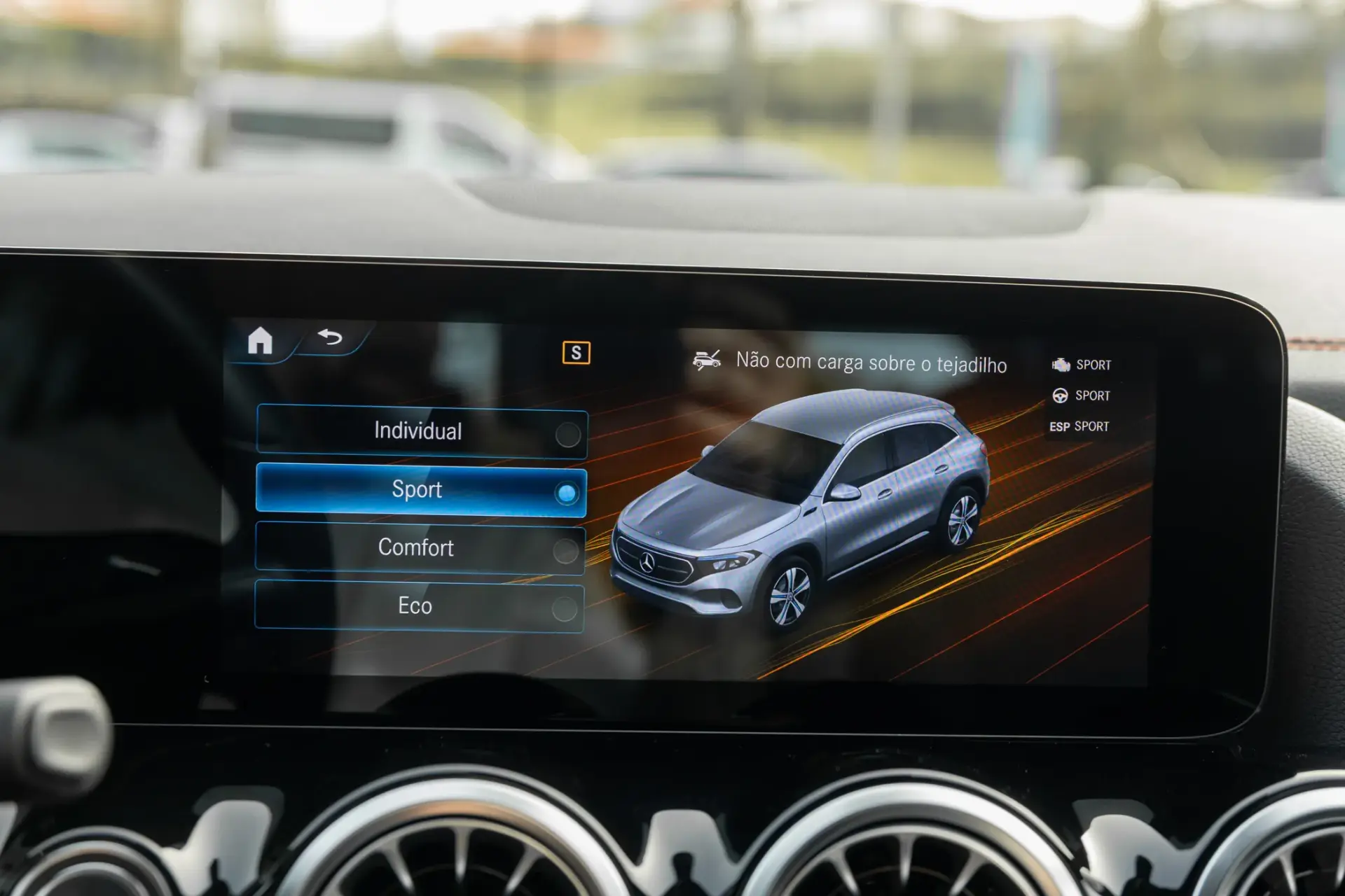 Mercedes-Benz EQA 250 AMG Line 29