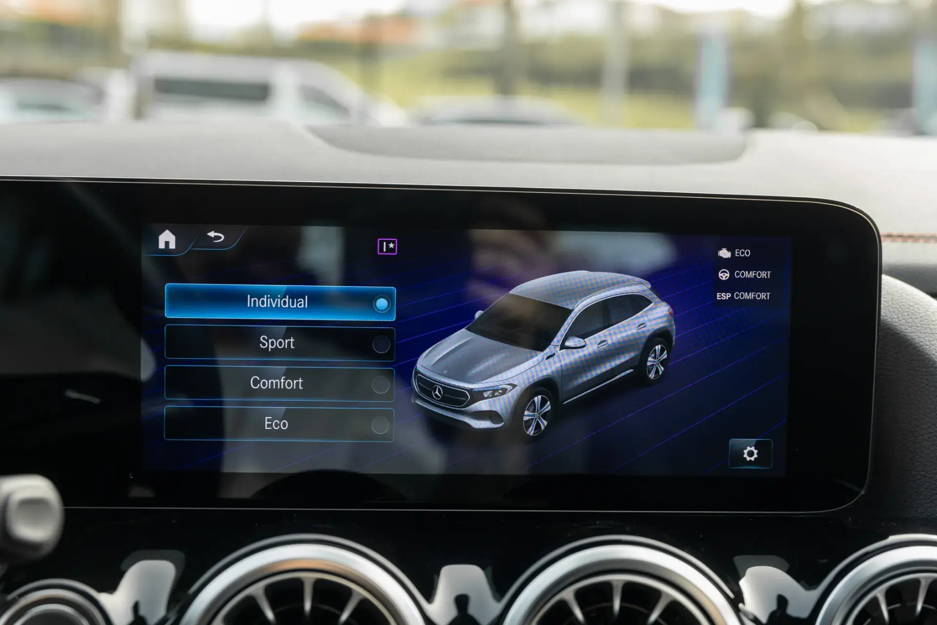 Mercedes-Benz EQA 250 AMG Line 30