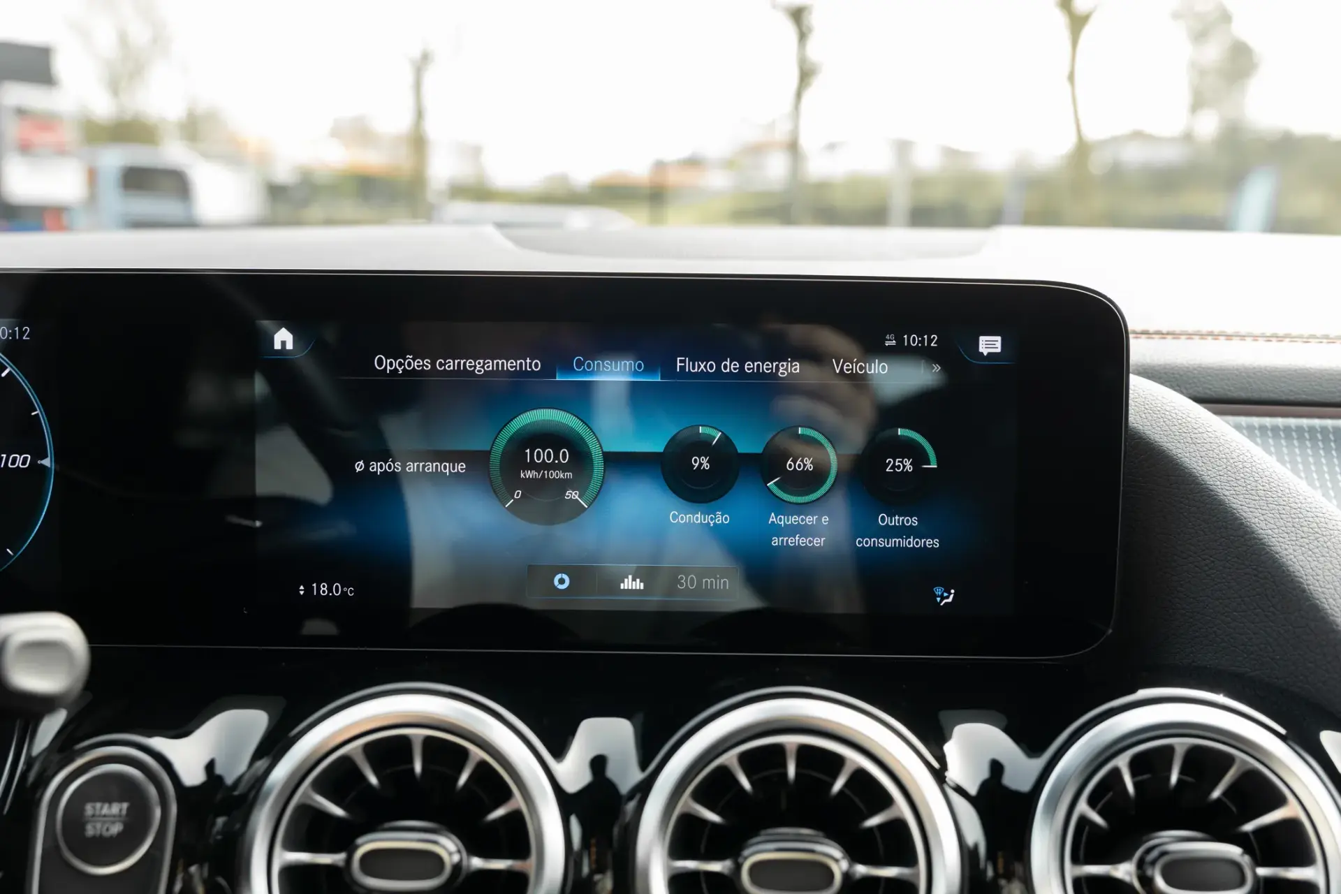 Mercedes-Benz EQA 250 AMG Line 33