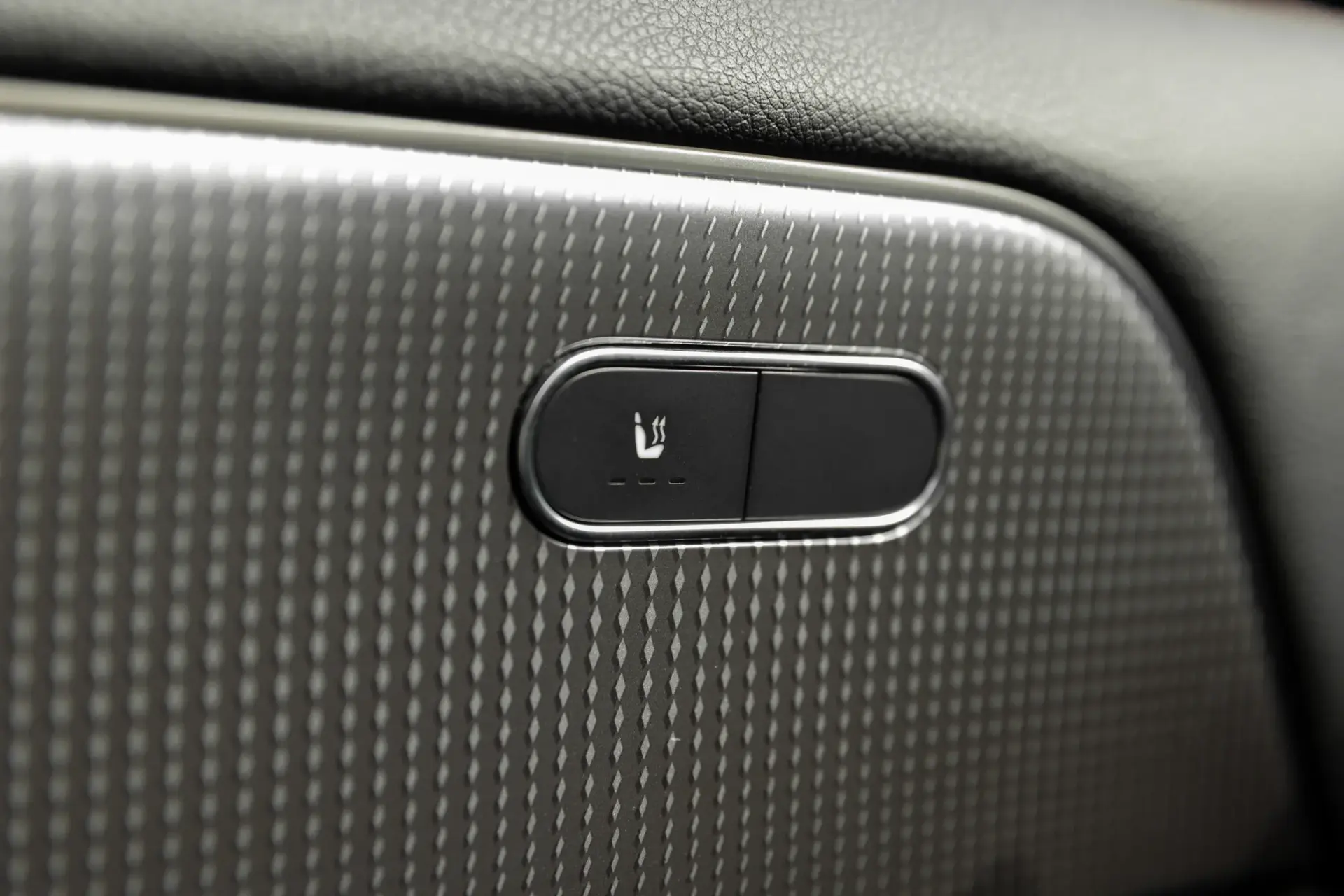 Mercedes-Benz EQA 250 AMG Line 39