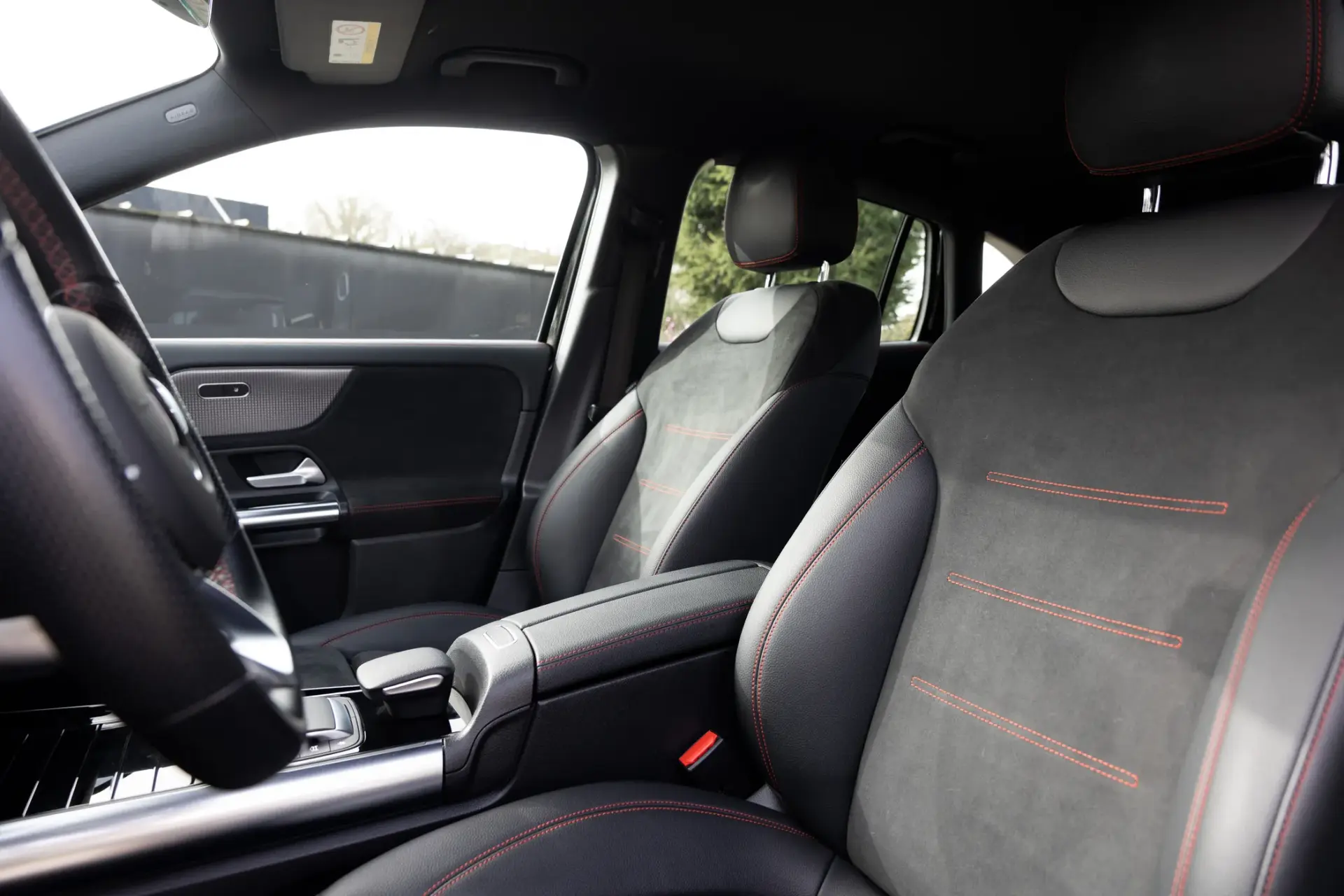 Mercedes-Benz EQA 250 AMG Line 44