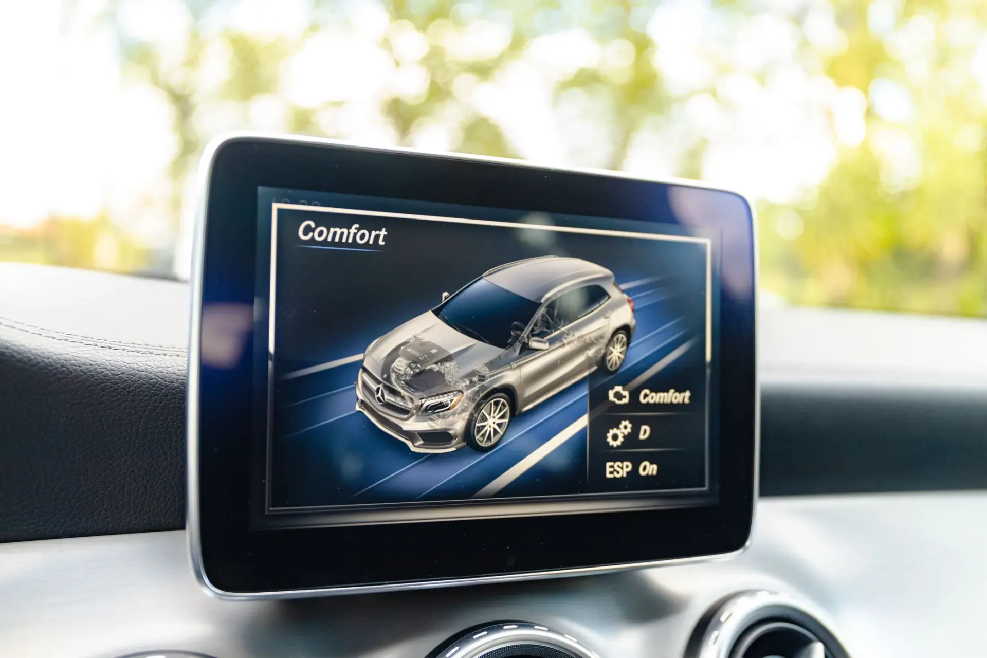 Mercedes-Benz GLA 45 AMG 4-Matic 21