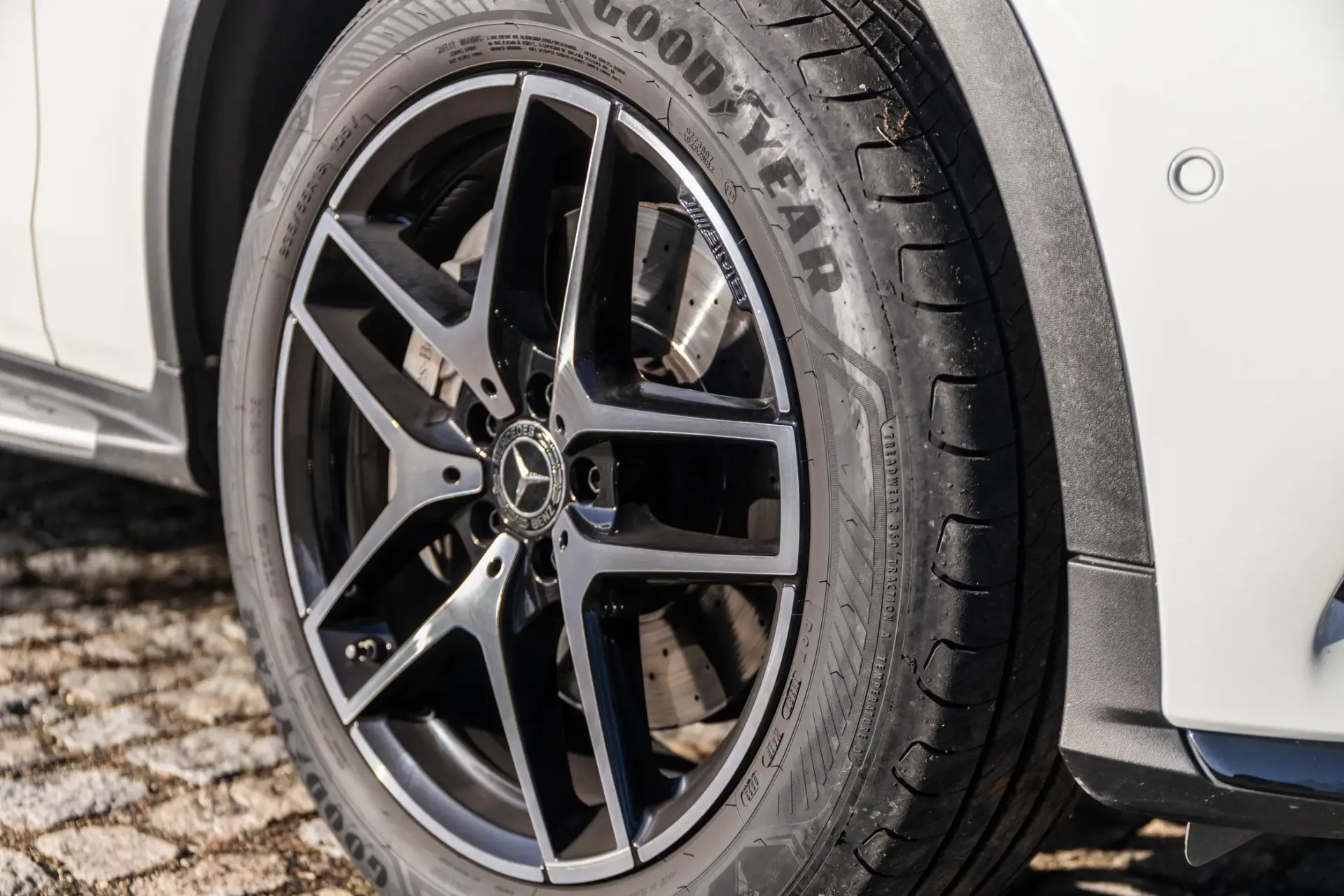 Mercedes-Benz GLC 250 d AMG Line 4-Matic 8