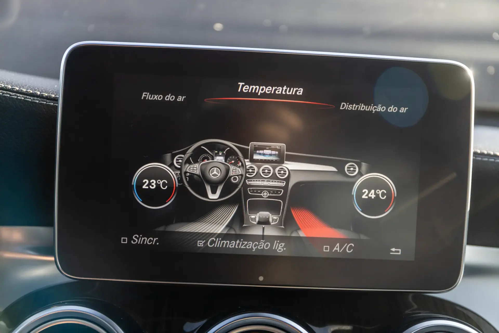 Mercedes-Benz GLC 250 d AMG Line 4-Matic 26