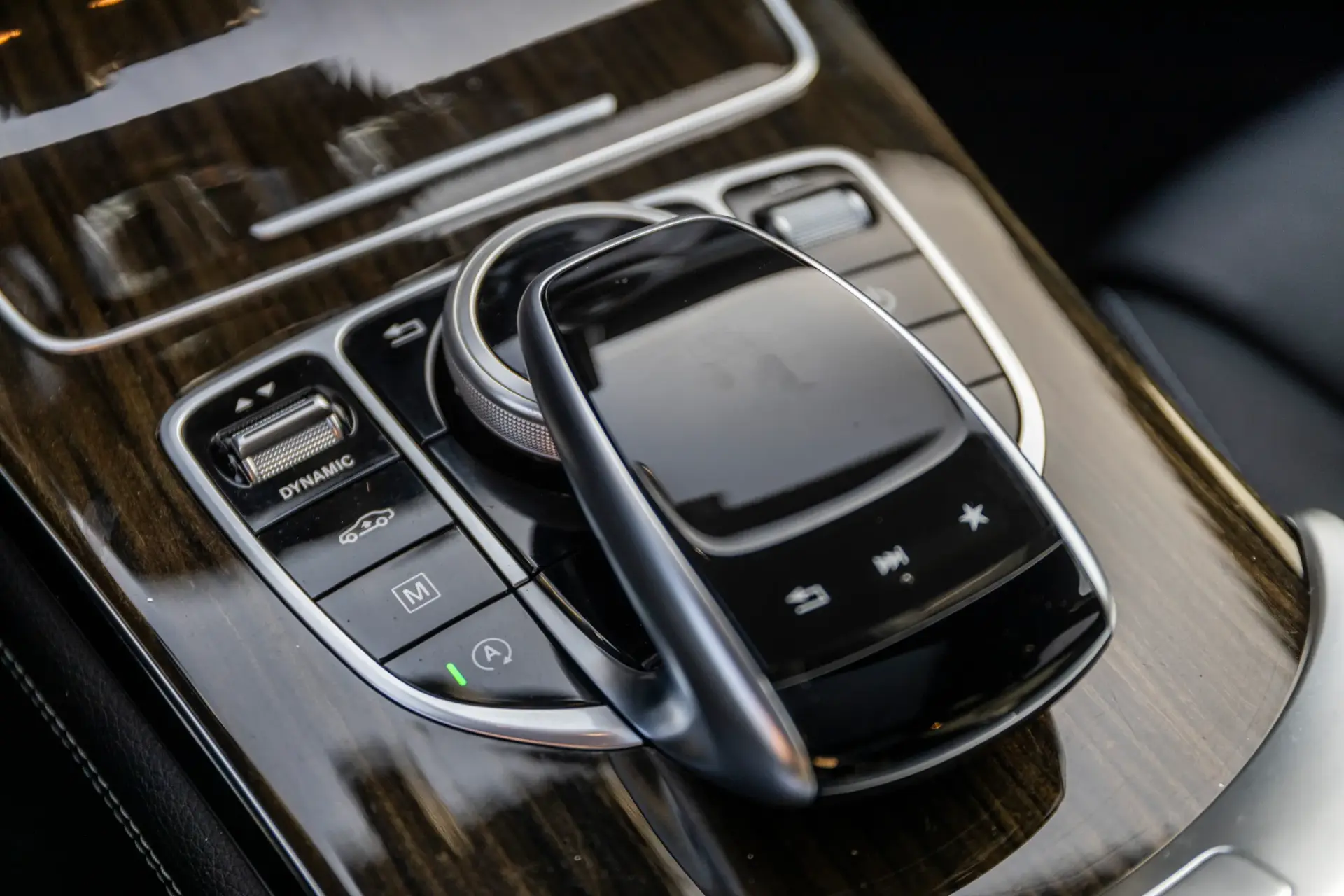 Mercedes-Benz GLC 250 d AMG Line 4-Matic 36