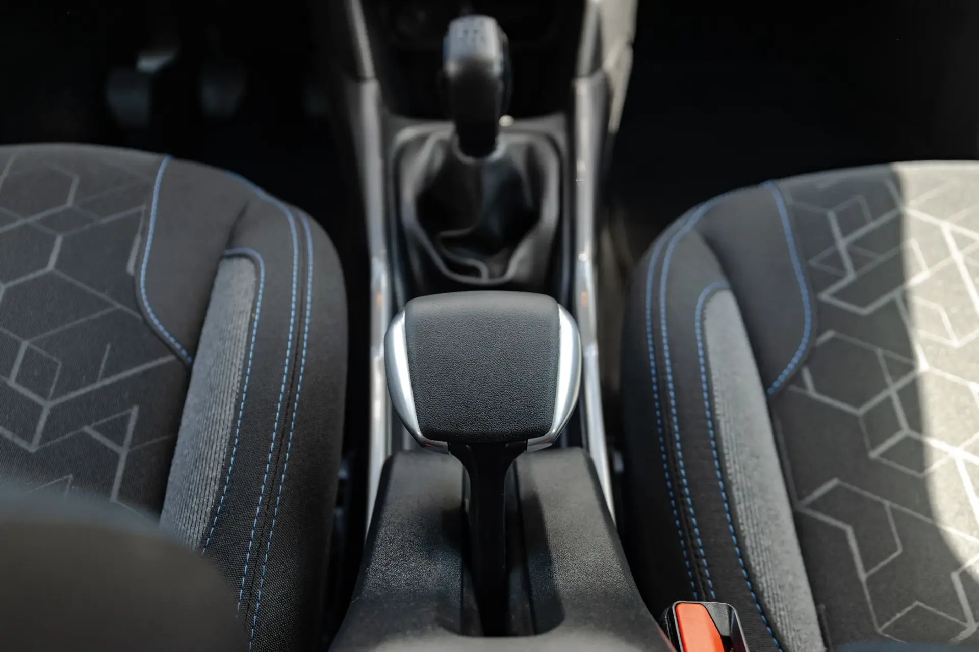 Peugeot 2008 1.6 BlueHDi Style 16