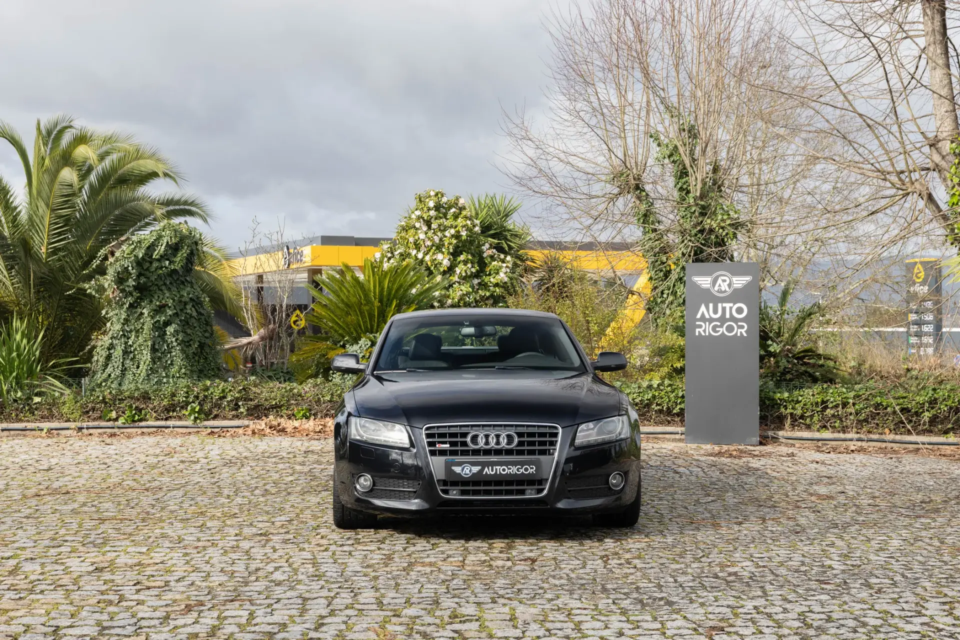 Audi A5 2.0 TDi S-line 1