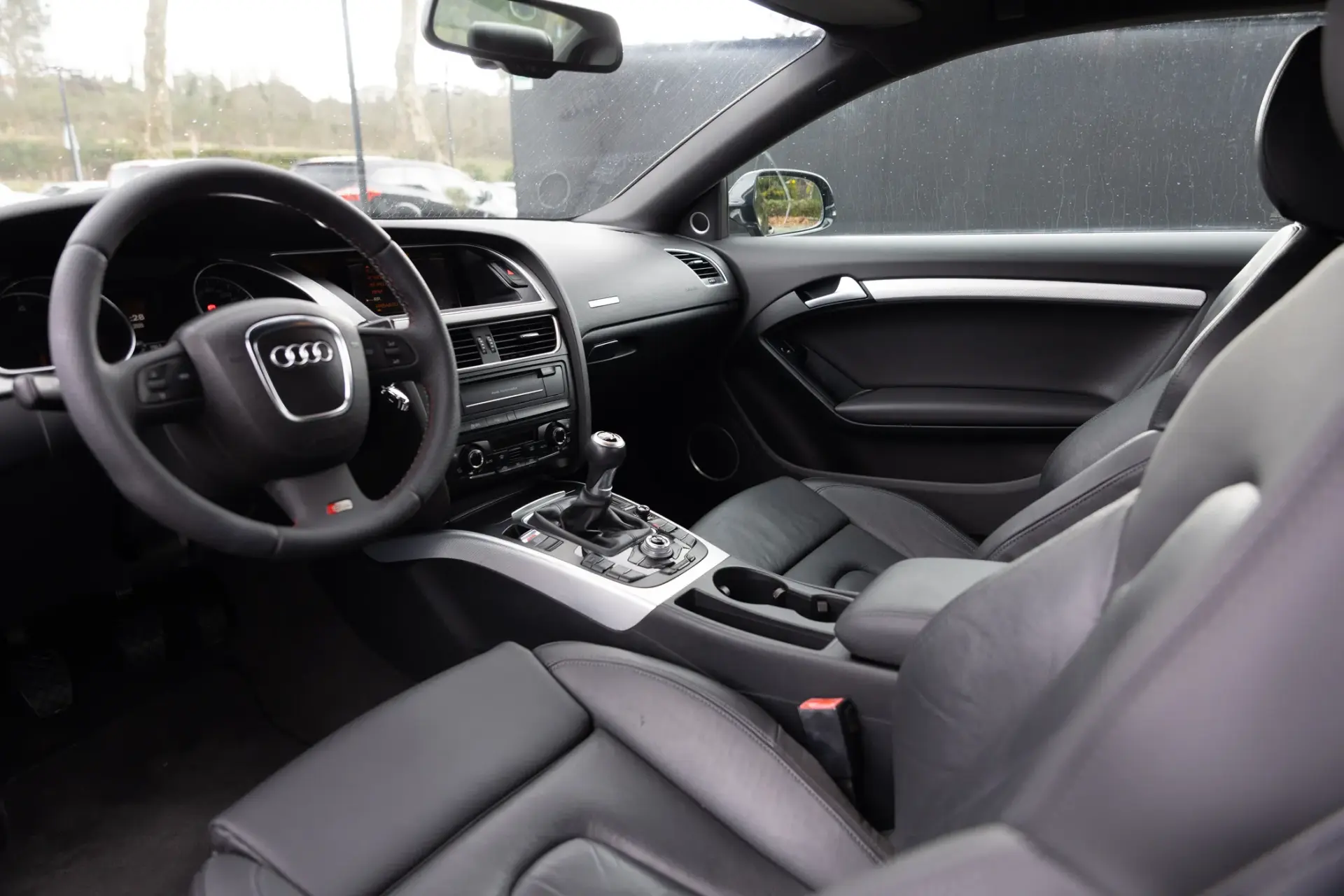 Audi A5 2.0 TDi S-line 9