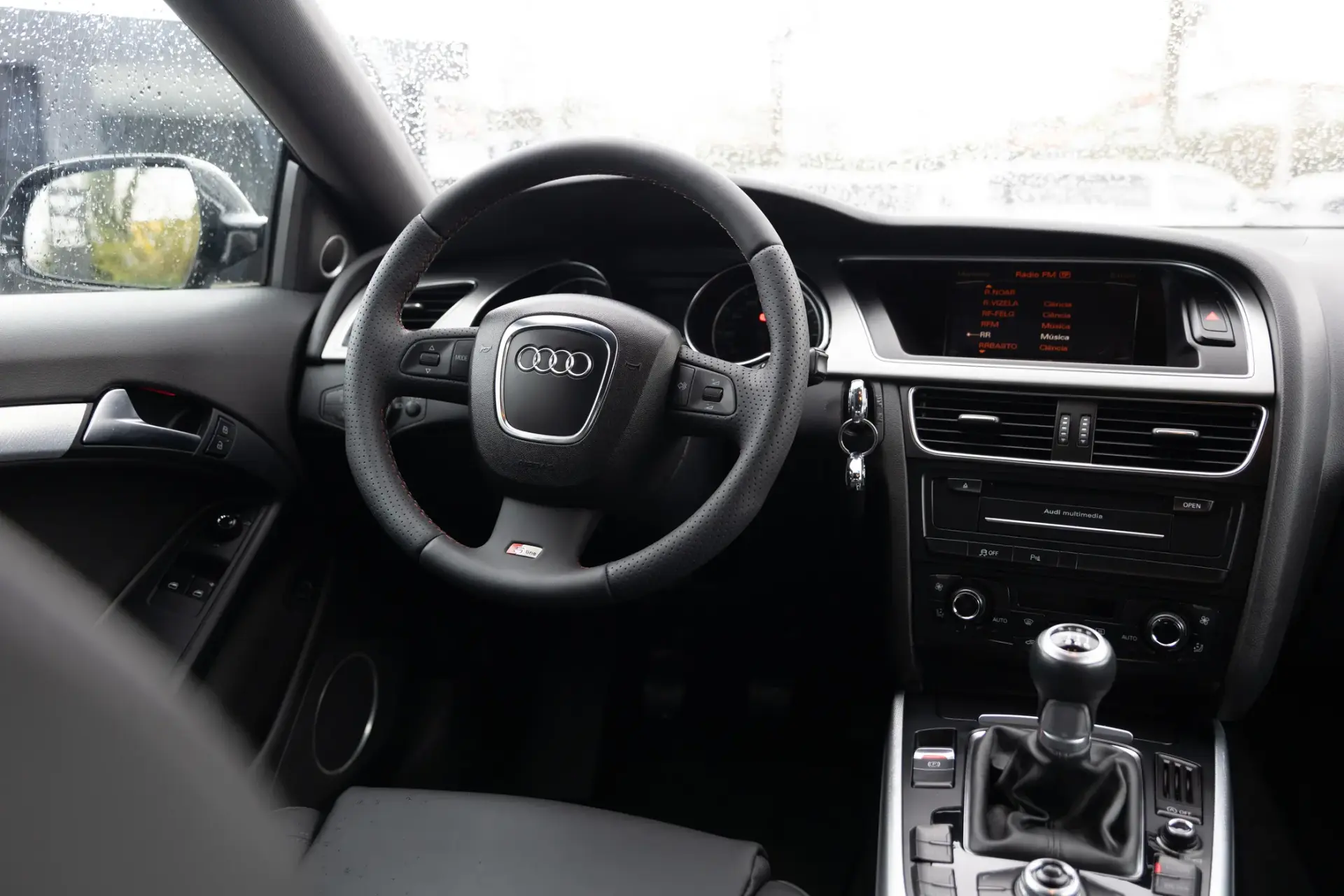 Audi A5 2.0 TDi S-line 11