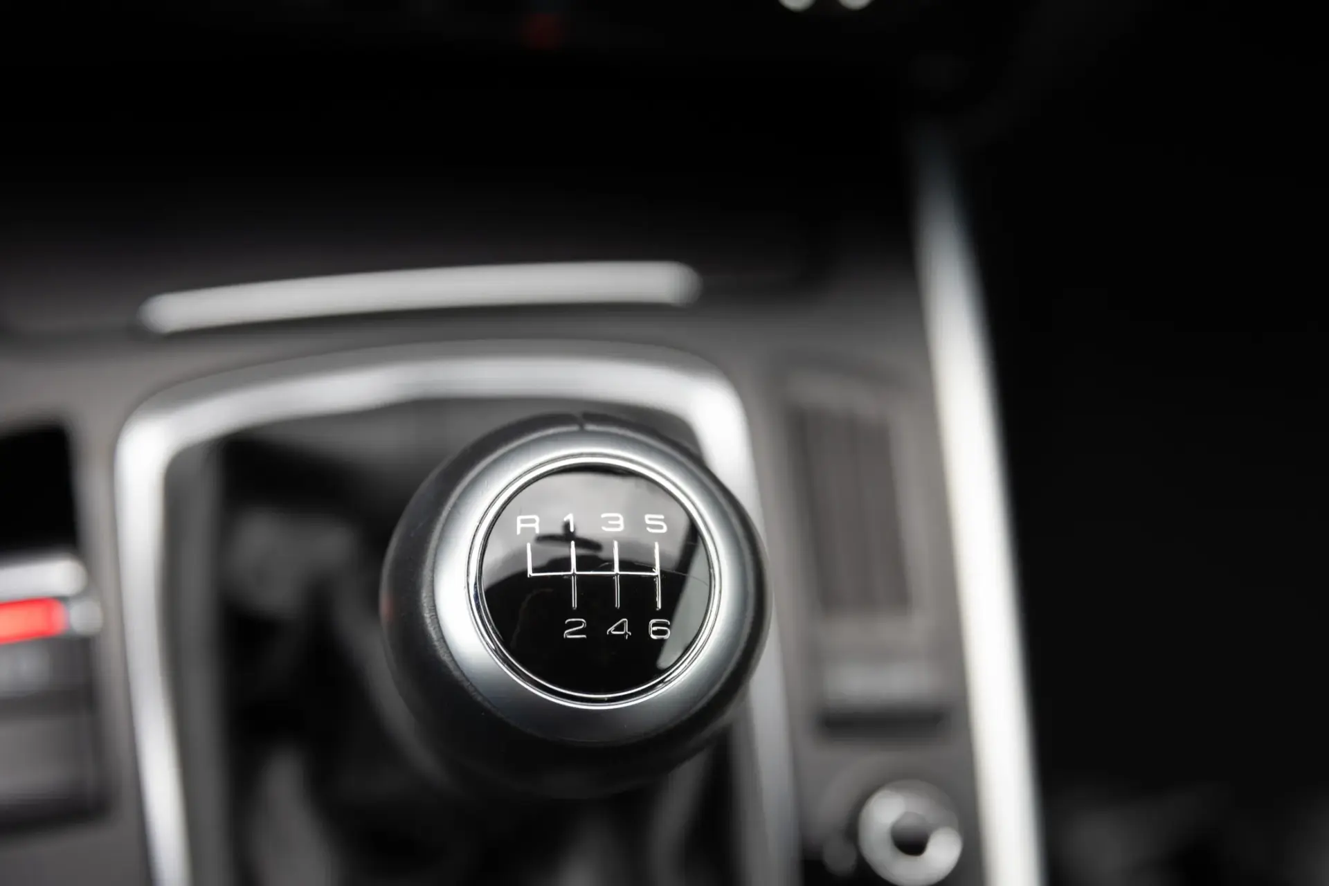 Audi A5 2.0 TDi S-line 34