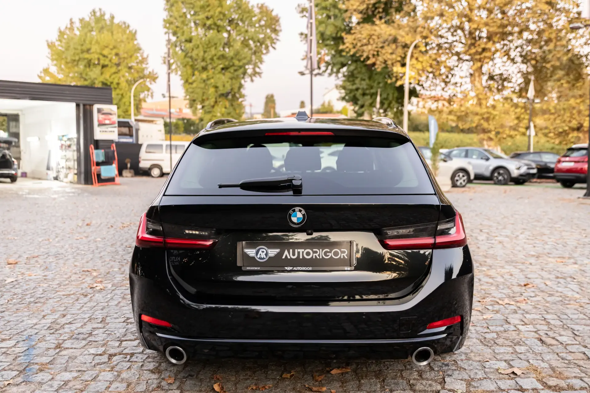 BMW 320 d Touring Pack Desportivo M Auto 4
