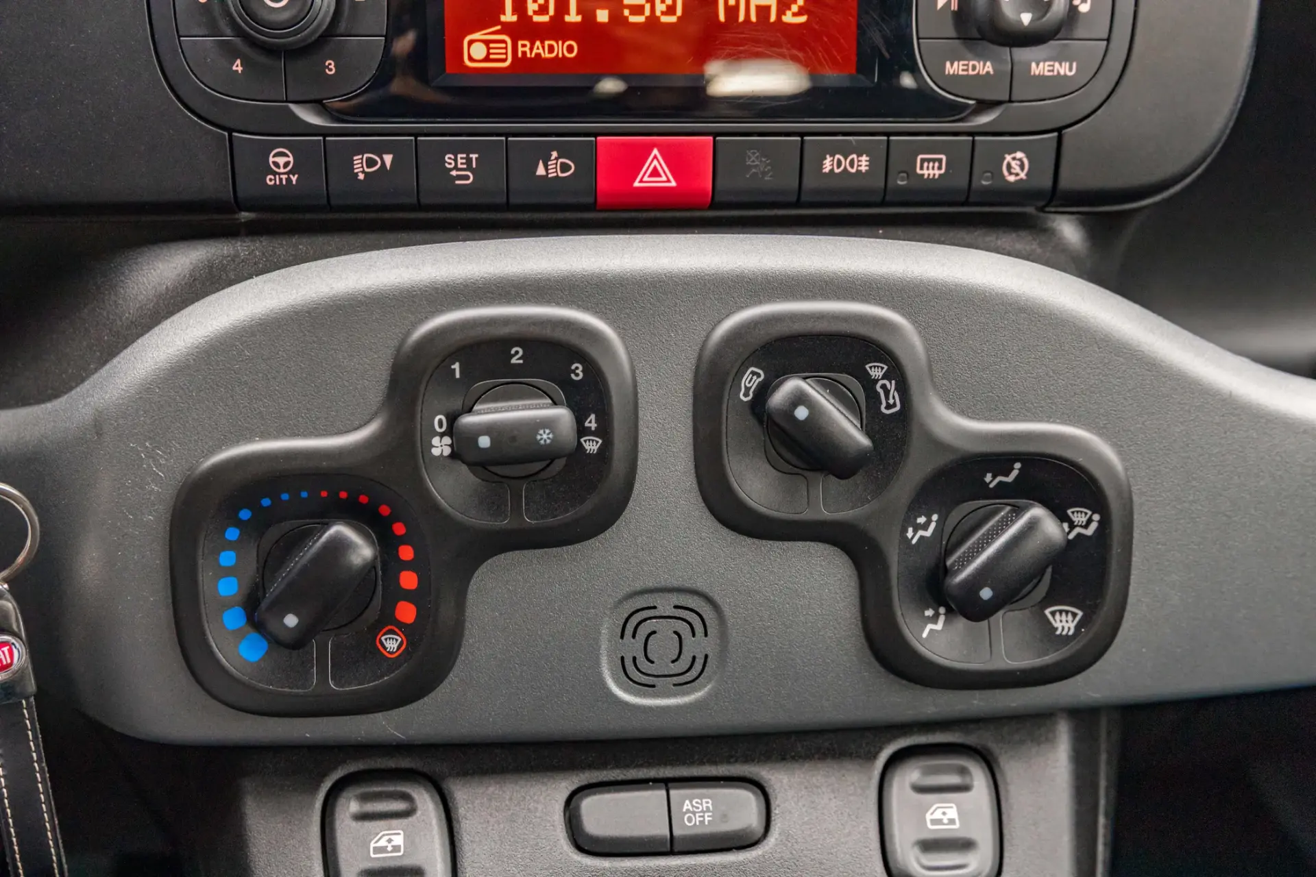 Fiat Panda 1.0 Hybrid City Life 23