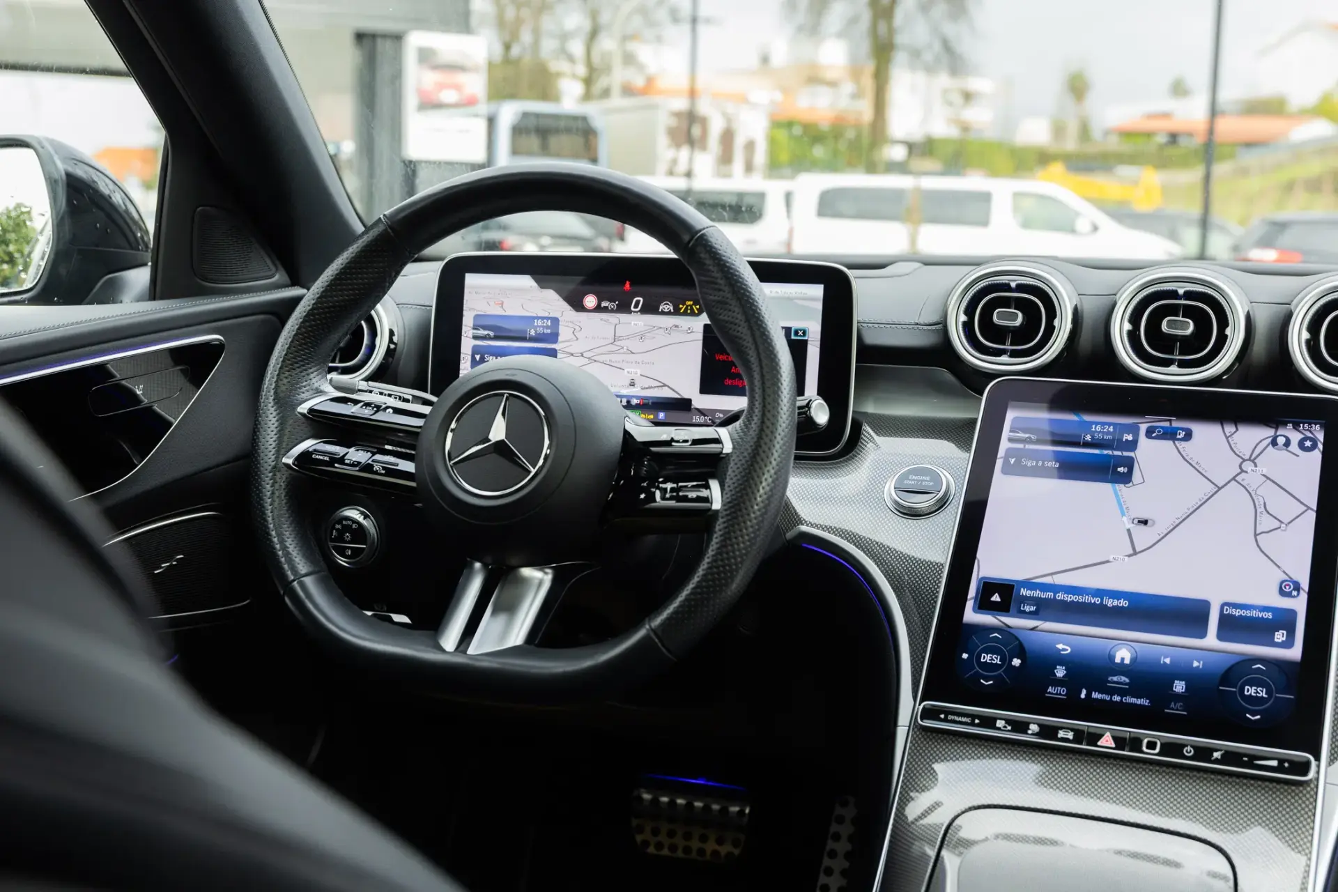Mercedes-Benz C 300 e AMG Line 13