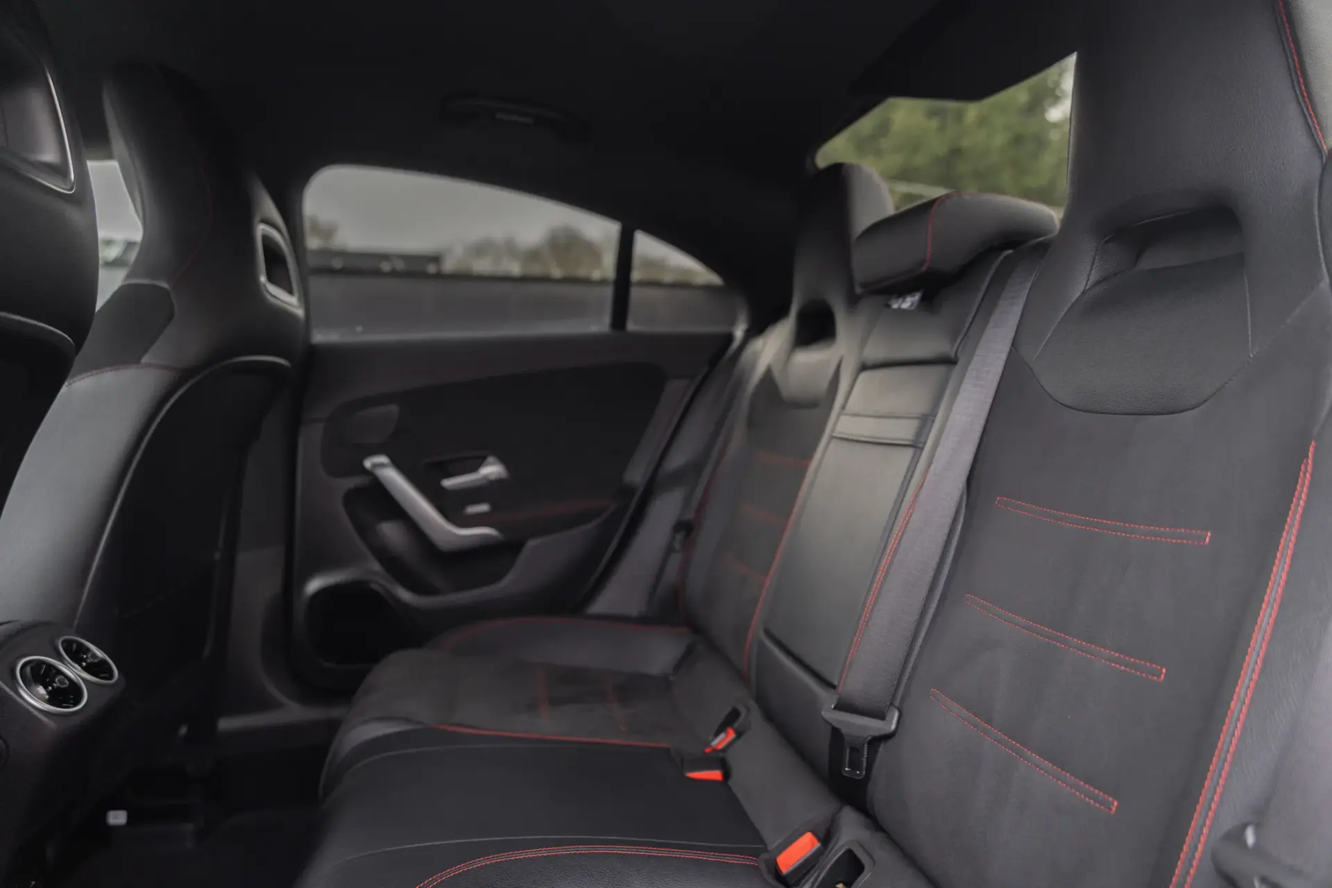Mercedes-Benz CLA 250 AMG Line Aut. 44