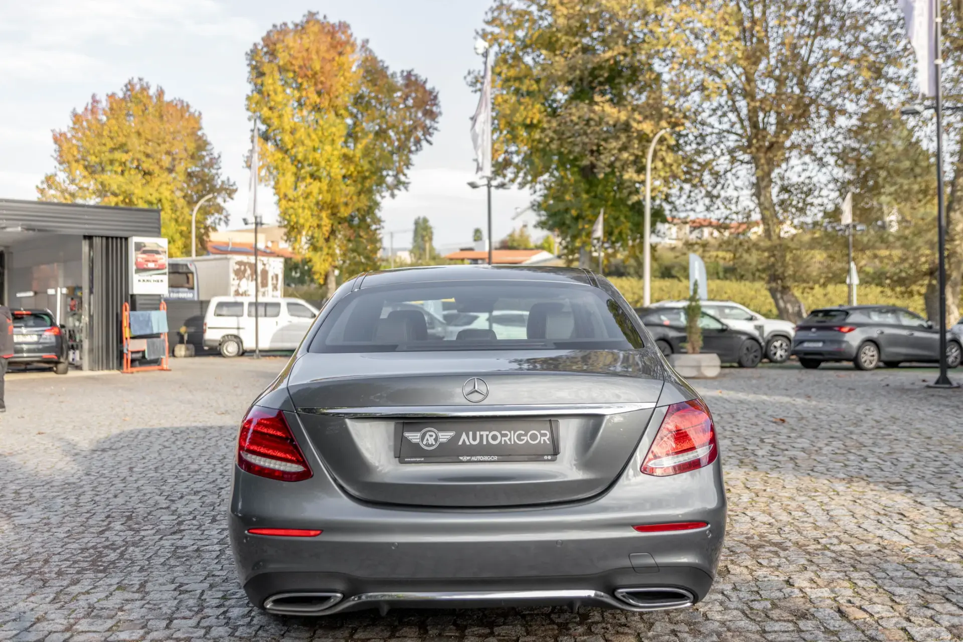 Mercedes-Benz E 220 d AMG 4