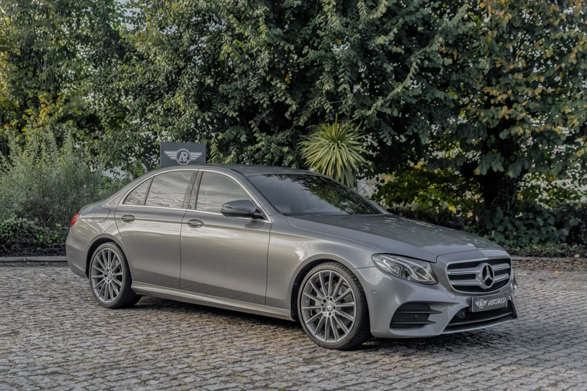 Mercedes-Benz E 220 d AMG 6