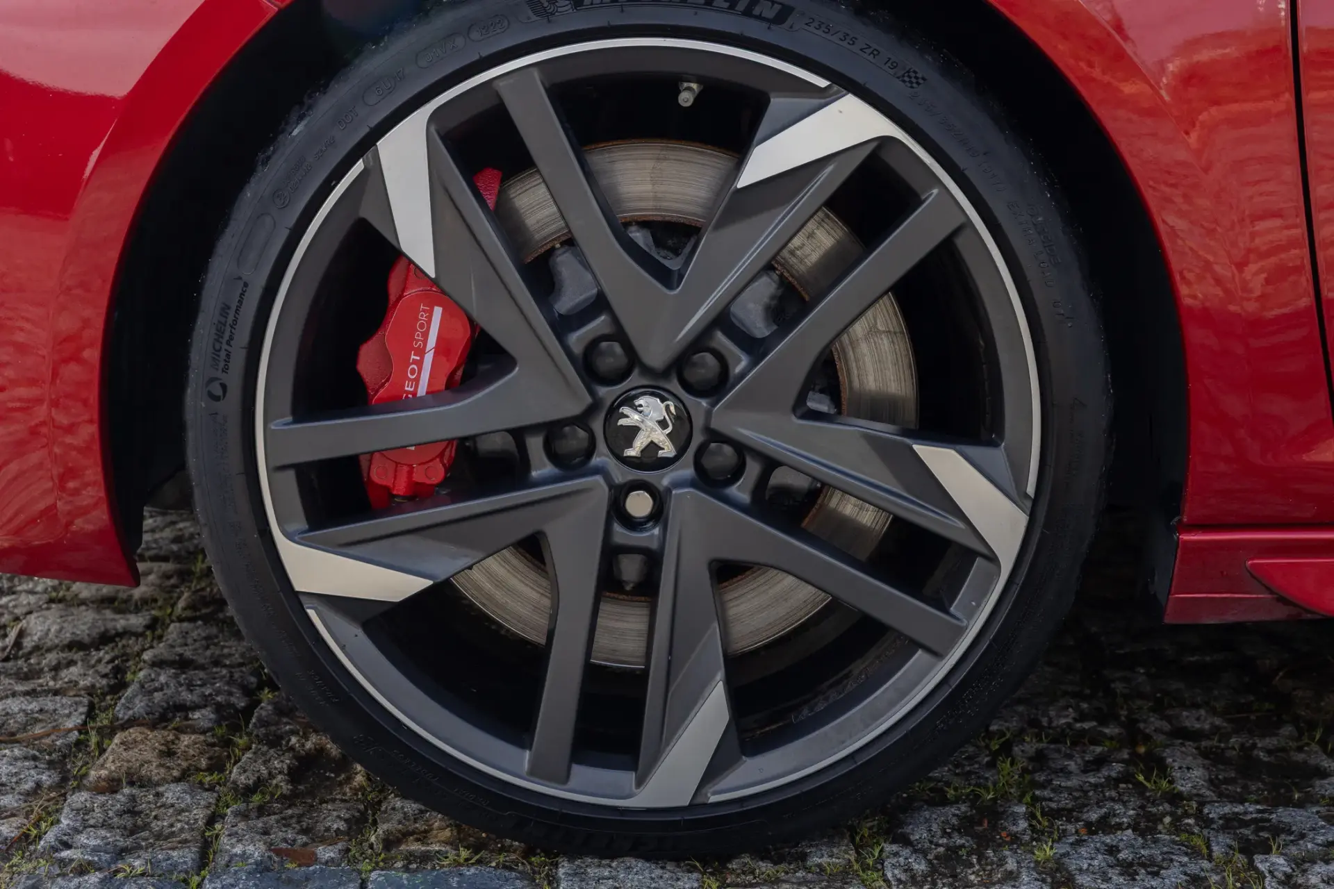 Peugeot 308 1.6 e-THP GTi 12
